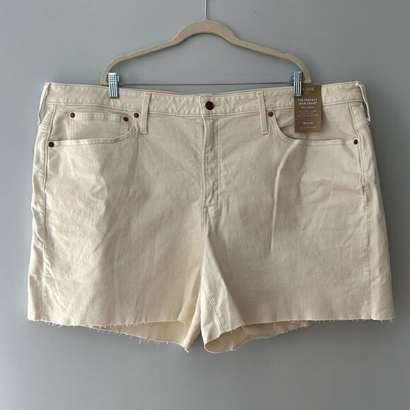 NWT Madewell Perfect Denim Shorts, Khaki, Size 26W - Picture 2 of 9